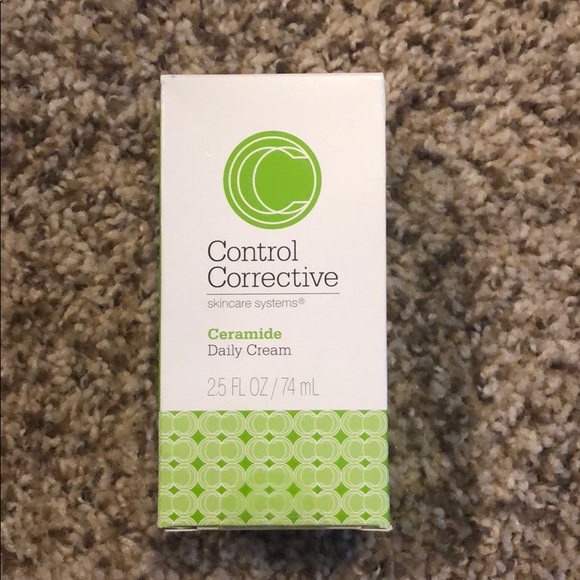 Ceramide Daily Cream - Picture 1 of 3